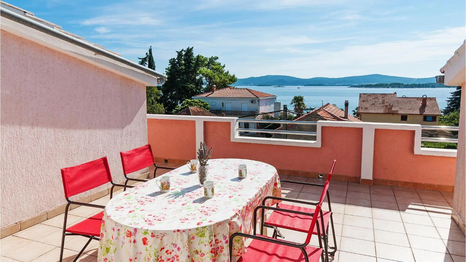 Stunning Apartment In Sv,Filip I Jakov Sveti Filip i Jakov