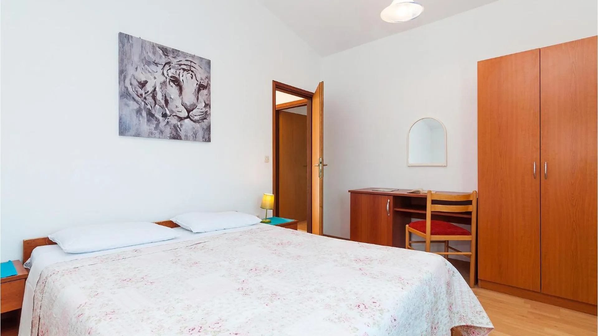Stunning Apartment In Sv,Filip I Jakov Sveti Filip i Jakov