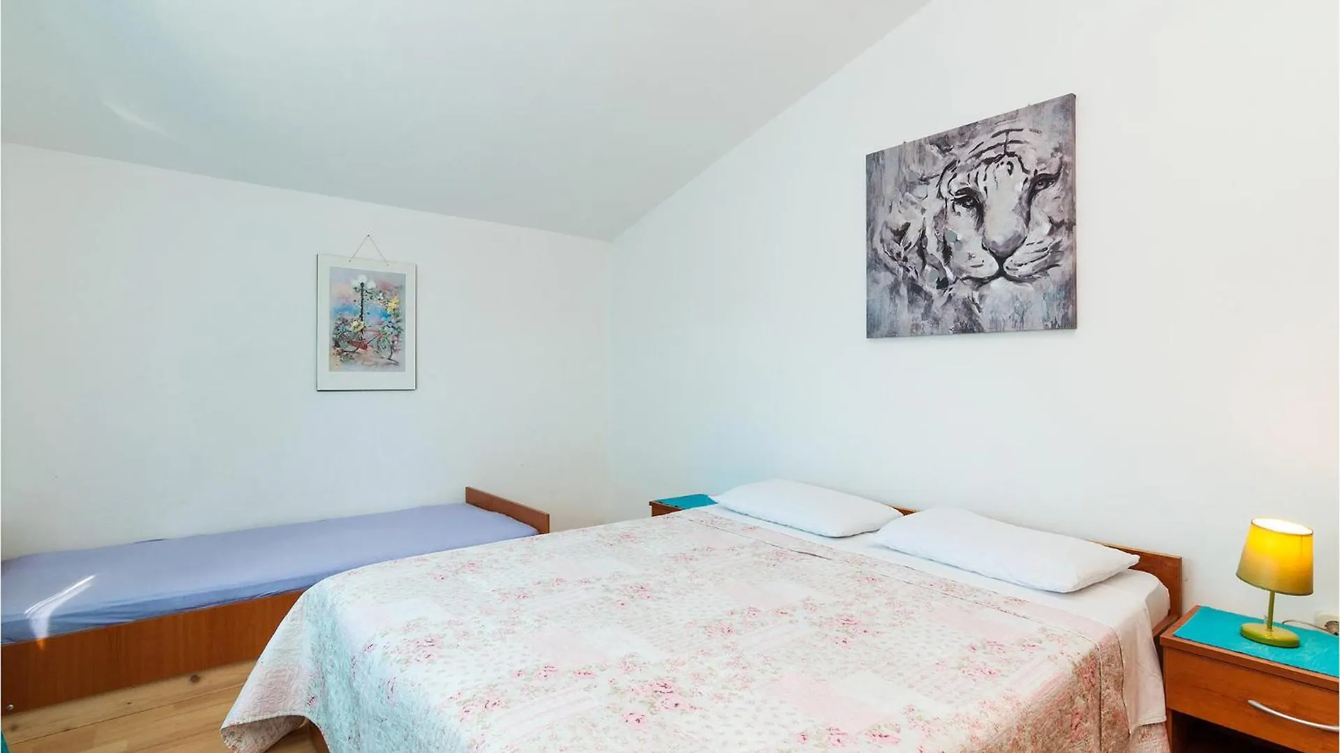 Stunning Apartment In Sv,Filip I Jakov Sveti Filip i Jakov